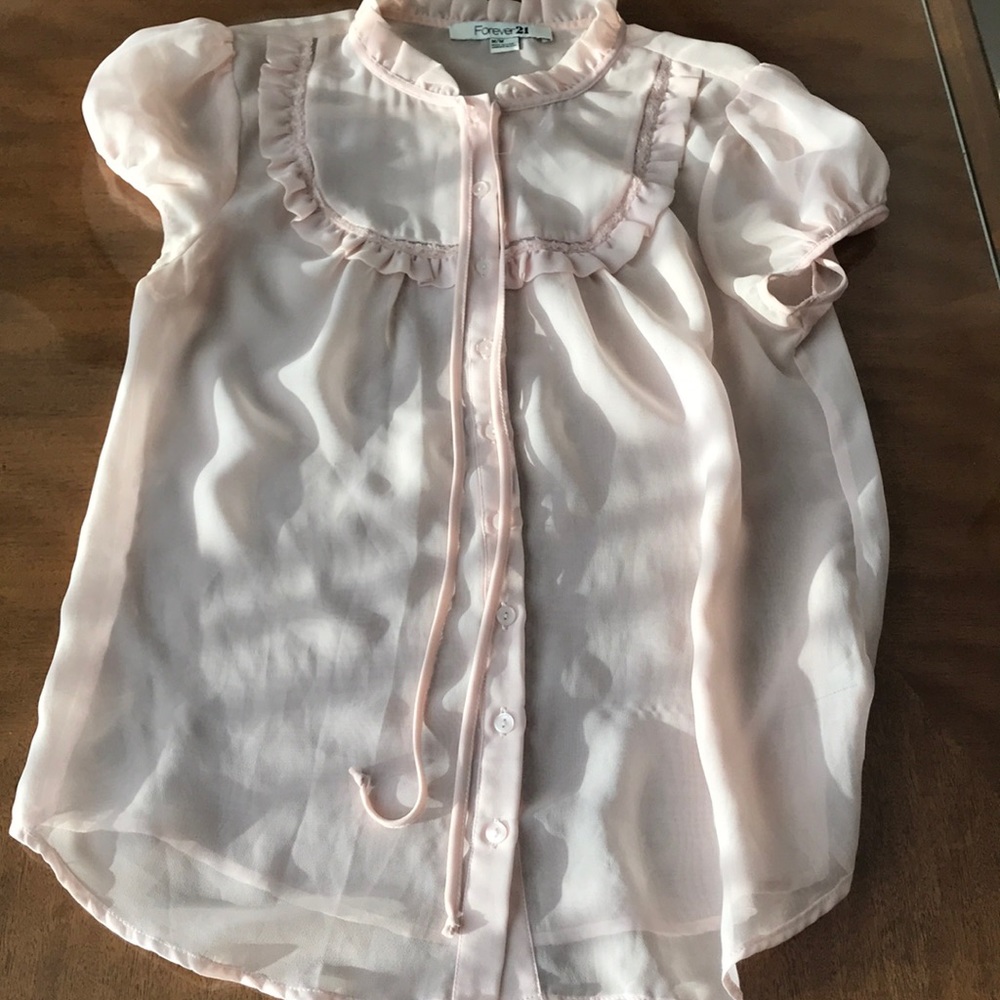 Sz M Forever 21 blush pink bib button up top